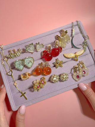 2026年を輝かせる！ 幸運モチーフのアクセサリー