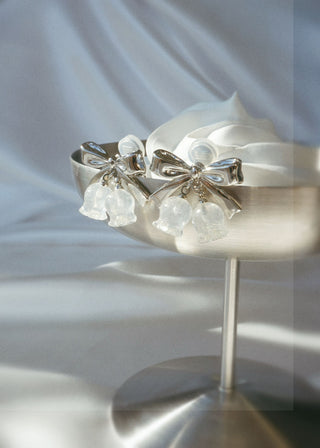 Ribbon Lily of the Valley Earrings (Silver/Clear Glitter) [Delivery Period: Mid-May 2026]