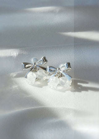 Ribbon Lily of the Valley Earrings (Silver/Clear Glitter) [Delivery Period: Mid-May 2026]