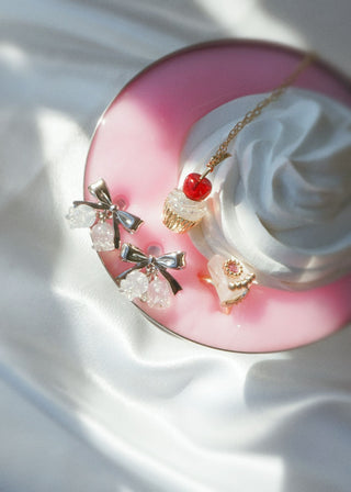 Ribbon Lily of the Valley Earrings (Silver/Clear Glitter) [Delivery Period: Mid-May 2026]