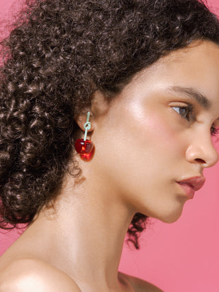 Edit Play Cherry Pierce (000/RD/GRN)