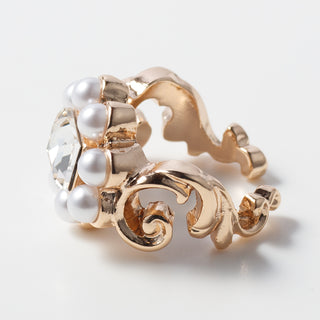 Vintage-style pearl flower ring (crystal)
