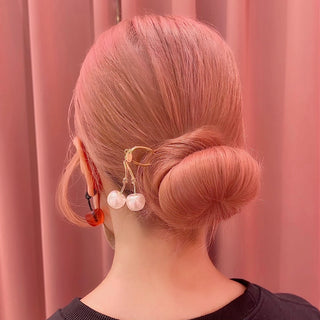 Cherry hairpin (pearl)