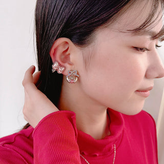 Swan Harmony clip on earrings