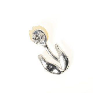 ソフトチューリップピアス