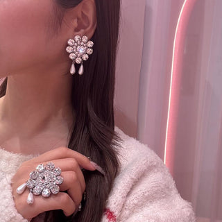 Big jeweled heart ring