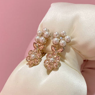 モノトーンフラワーピアス（ゴールド）