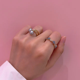 Milfie Flower Ring (Lt Sapphire)