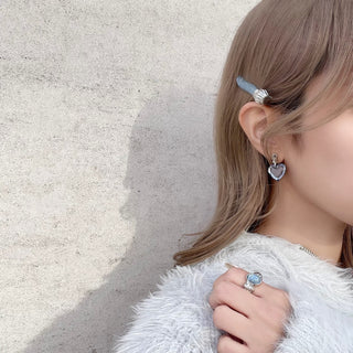 Yuki x lique / boucle d'oreille de cœur en coupe