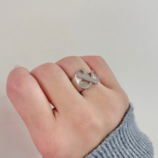 &amp;Ring (Silver)