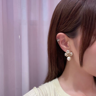Trois Flower Earrings