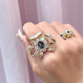 Classic Ribbon Bloom Ring
