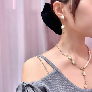 Baroque Swing Star Earrings