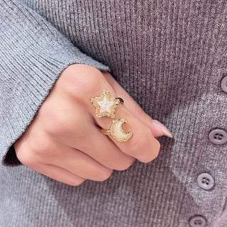 Baroque Swing Star Ring