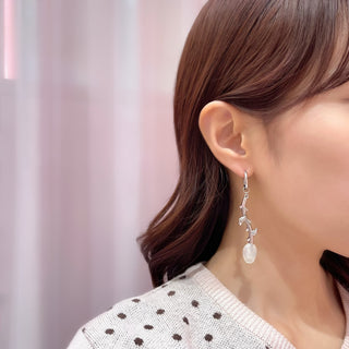 ローズアディクトフープピアス