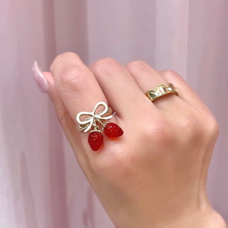 Ribbon Strawberry Ring