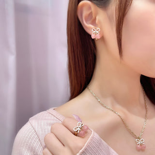Ribbon Peach Necklace