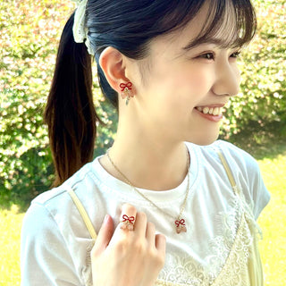 Ribbon Strawberry Necklace (Pearly Pink)