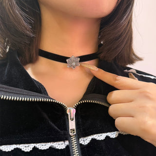 スノーフレークチョーカー