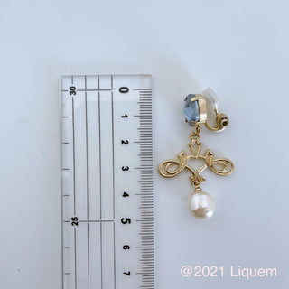 Liquem / Rococo chandelier clip on earrings
