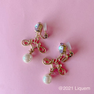 Liquem / Rococo chandelier clip on earrings