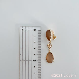 Liquem / Soda sorbet earrings (cream beige)