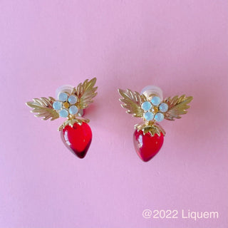 Liquem / wild berry clip on earrings