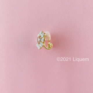 Liquem / Bloom mini one clip on earrings (August)