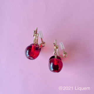 Liquem/Ribbon cherry clip on earrings (clear red)