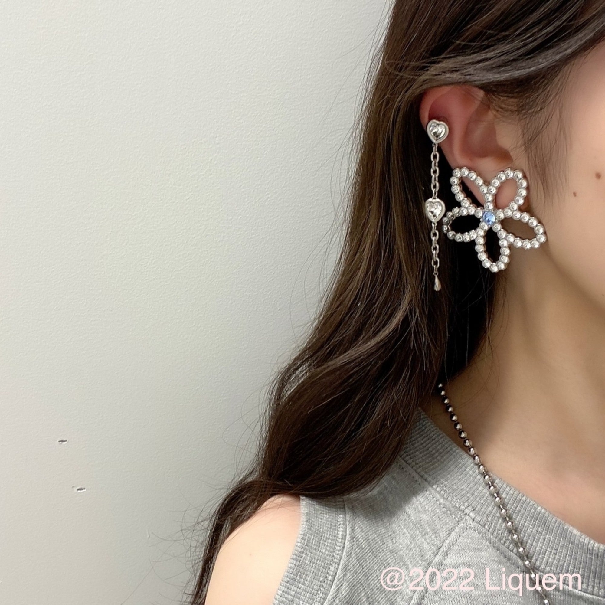 ビッグフラワービジューピアス – Liquem