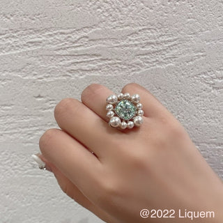 Liquem / Portrait Square Ring (Lt Green)