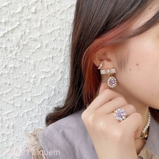 Liquem/new lady medal earrings