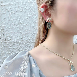 Liquem / debutante clip on earrings
